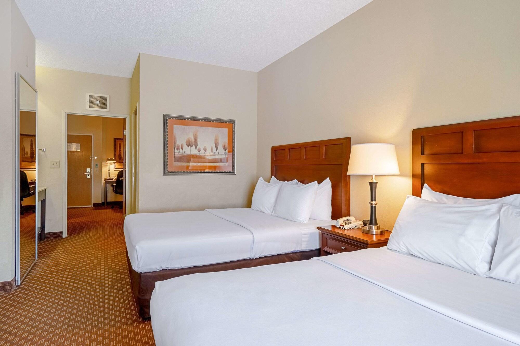 Quality Suites San Antonio Northeast Exteriér fotografie