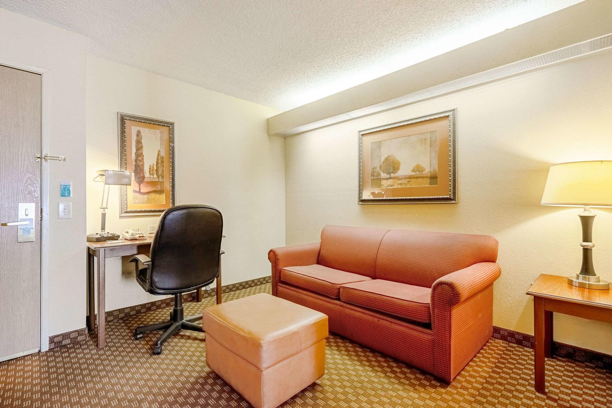 Quality Suites San Antonio Northeast Exteriér fotografie